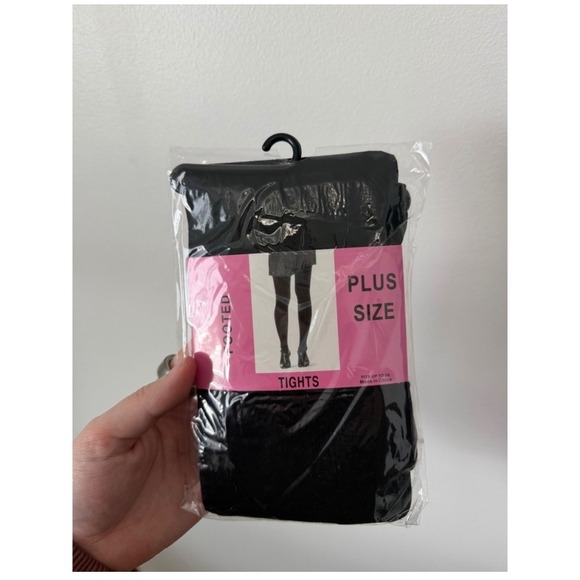 Accessories - Women's Plus Size Footed Tights – Black – Fits Up to 3X – New in Package